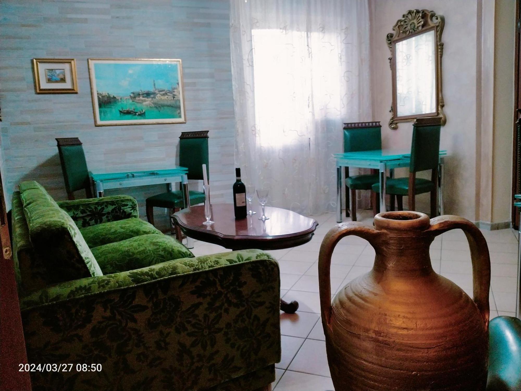 B&B Gardasee カステルヌオーヴォ・デル・ガルダ エクステリア 写真