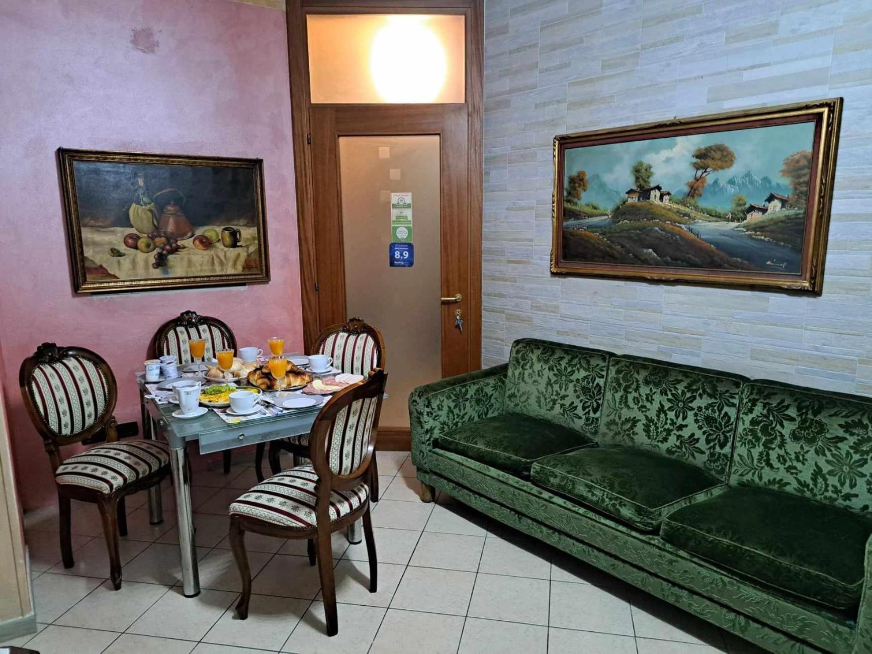 B&B Gardasee カステルヌオーヴォ・デル・ガルダ エクステリア 写真